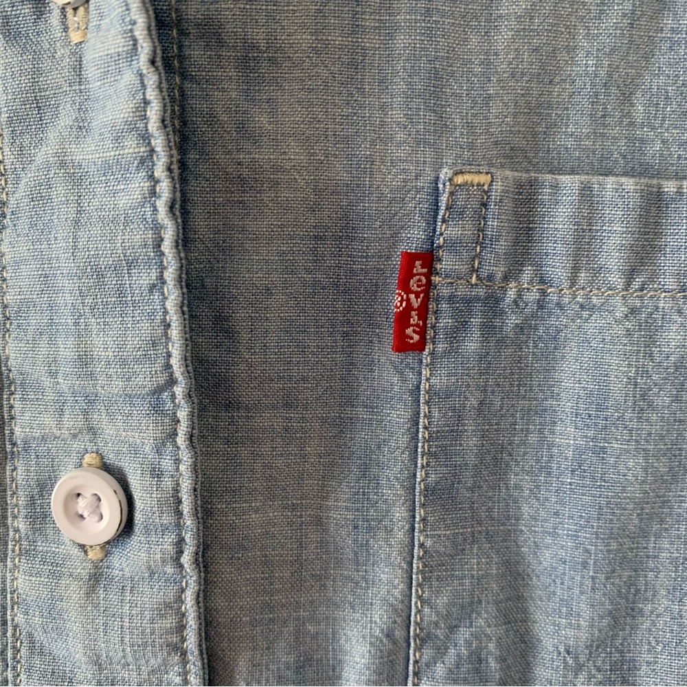 Levi’s Button Down Chambray Top Light Blue With B… - image 7
